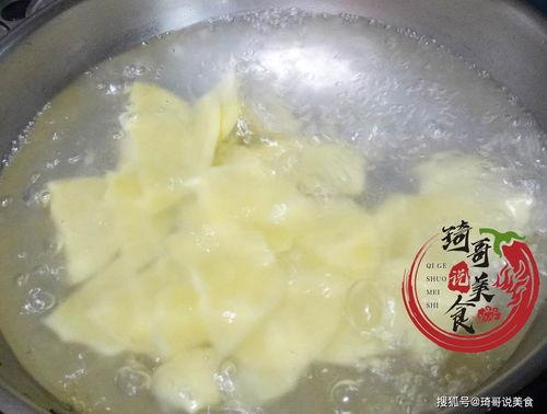 甜水面酱小哥哥视频爆料,网红美食背后的制作秘籍