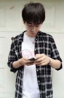 迪哥最新爆料图片抖音版,揭秘网红幕后生活！”