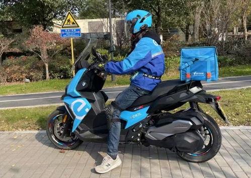 网友爆料摩托车视频大全,摩托车视频大全，惊险刺激瞬间回顾