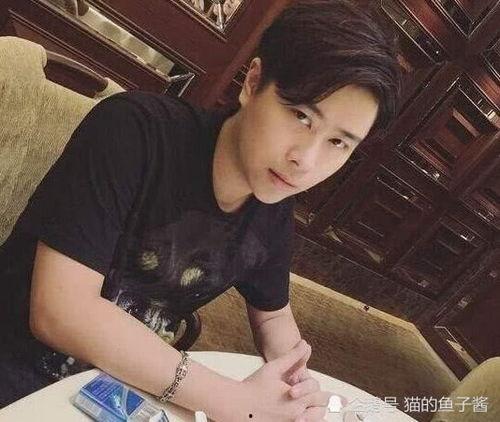 老卢直播爆料最新消息,最新热点事件幕后真相大曝光！