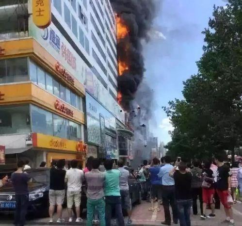 杨家坪吃瓜最新事件爆料,揭秘最新爆料背后的真相与争议