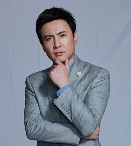 鹏哥娱乐圈八卦最新爆料,娱乐圈最新重磅爆料，明星隐私大曝光！